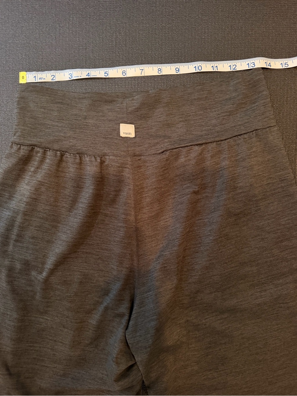 Vuori Heather Gray Lux Harem Capri Joggers - Picture 6 of 6